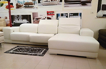 Divano con telecomando spalliere Lara